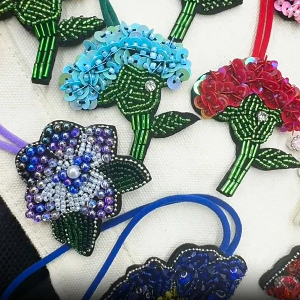 Fashion Sequin Flowers Bouquet Beaded Patch Lanyard Accessories DIY for Bag Clothing Rhinestone Hanging Rope Applique Patches
Fashion Sequin Flowers Bouquet Beaded Patch Lanyard Accessories DIY for Bag Clothing Rhinestone Hanging Rope Applique Patches