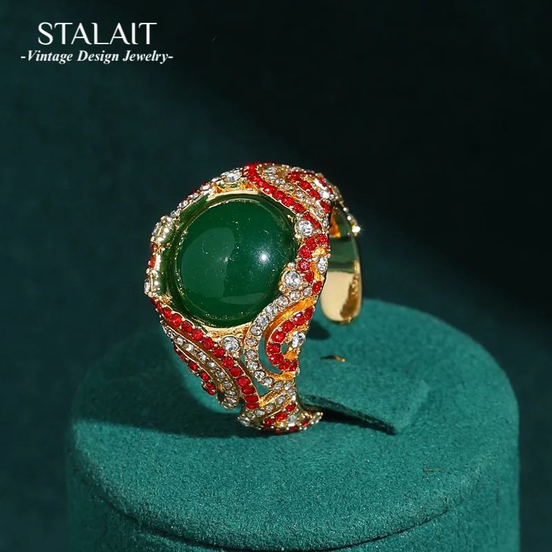 Vintage Green Agate Ring Red Rhinestone Jewelry Natural Stone Christmas Accessories For Women Luxury Quality Designer 2025 New
Vintage Green Agate Ring Red Rhinestone Jewelry Natural Stone Christmas Accessories For Women Luxury Quality Designer 2025 New