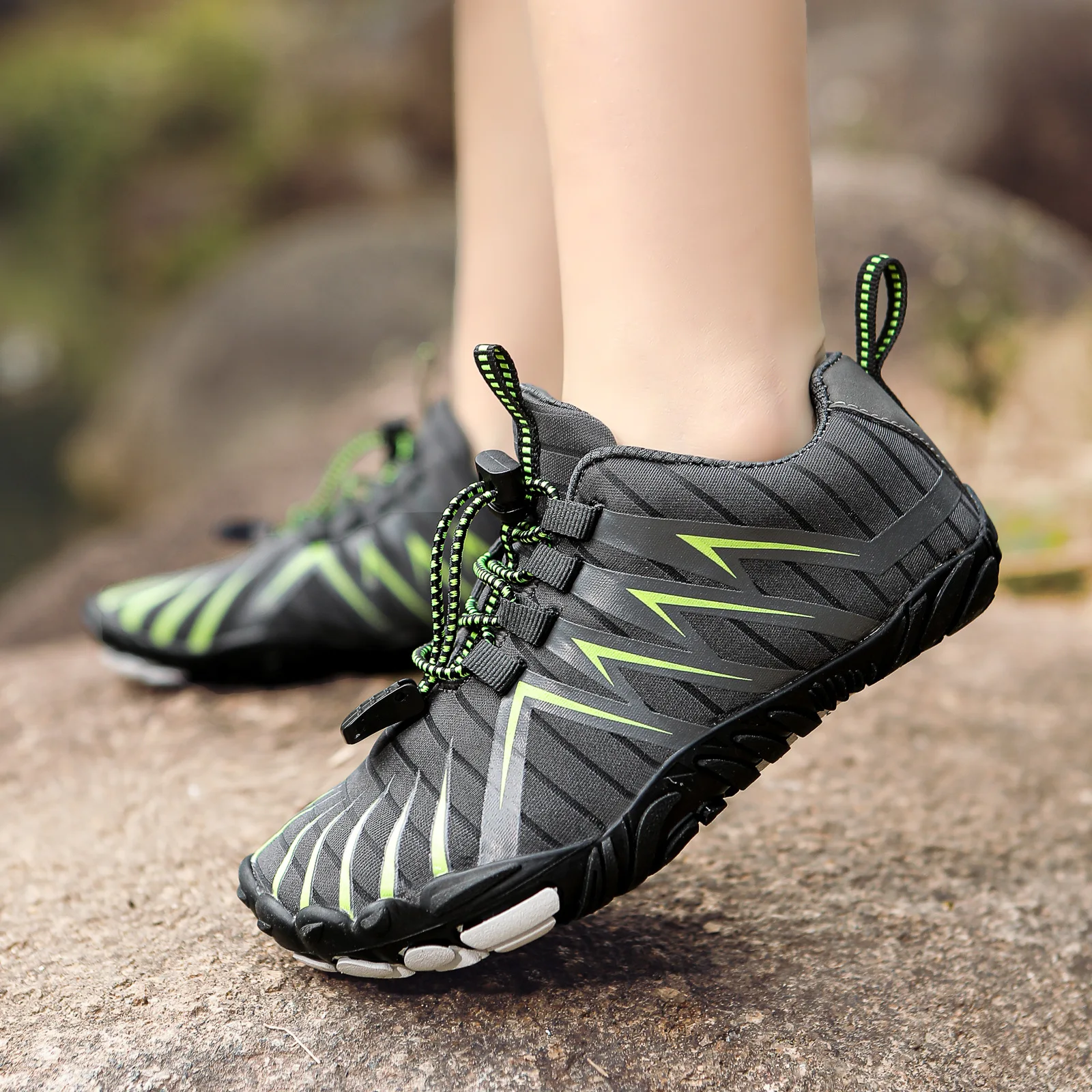 Breathable Five-finger Beach Shoes for Children, Quick Dry, Mesh Surface, Outdoor Walking Shoes for Children, Wading River
Breathable Five-finger Beach Shoes for Children, Quick Dry, Mesh Surface, Outdoor Walking Shoes for Children, Wading River