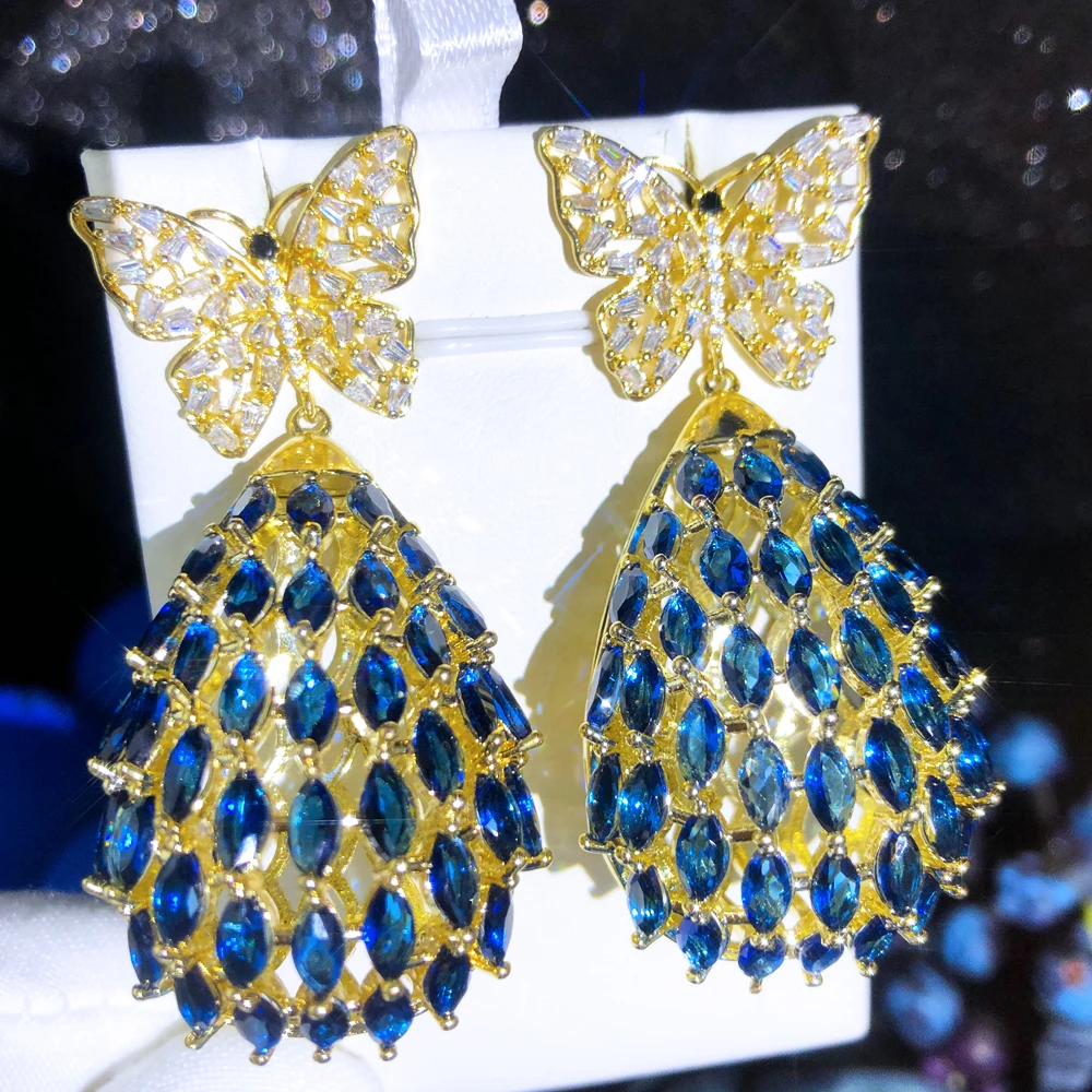 Soramoore Luxury Butterfly Big Drop Earrings Full Cubic Zirconia for Women Bridal Wedding Trendy Fashion Earrings High Quality
Soramoore Luxury Butterfly Big Drop Earrings Full Cubic Zirconia for Women Bridal Wedding Trendy Fashion Earrings High Quality