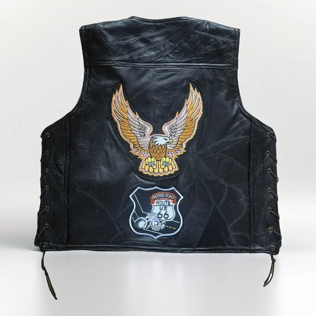 S-4XL Motorcycle Style American Classic Motorcycle Riding Leather Vest For Men's Camisole Embroidered Badge Design
S-4XL Motorcycle Style American Classic Motorcycle Riding Leather Vest For Men's Camisole Embroidered Badge Design