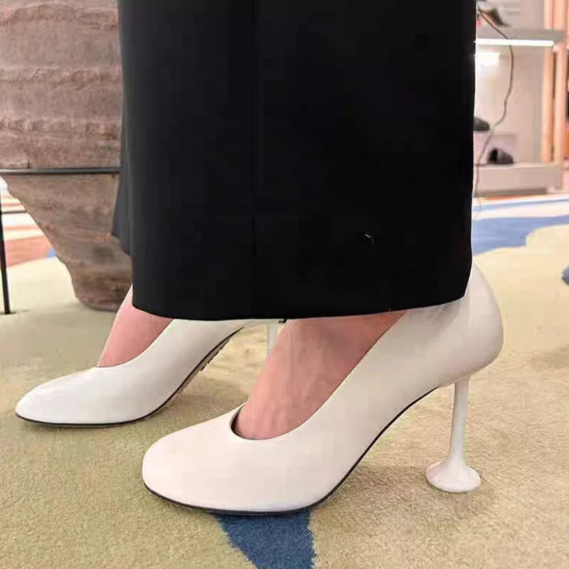 Women's Round Toe Patent Leather Slip on Tulip Shaped Sculptural Heel Pumps Elegant Office Business Casual Footwear DropShipping
Women's Round Toe Patent Leather Slip on Tulip Shaped Sculptural Heel Pumps Elegant Office Business Casual Footwear DropShipping