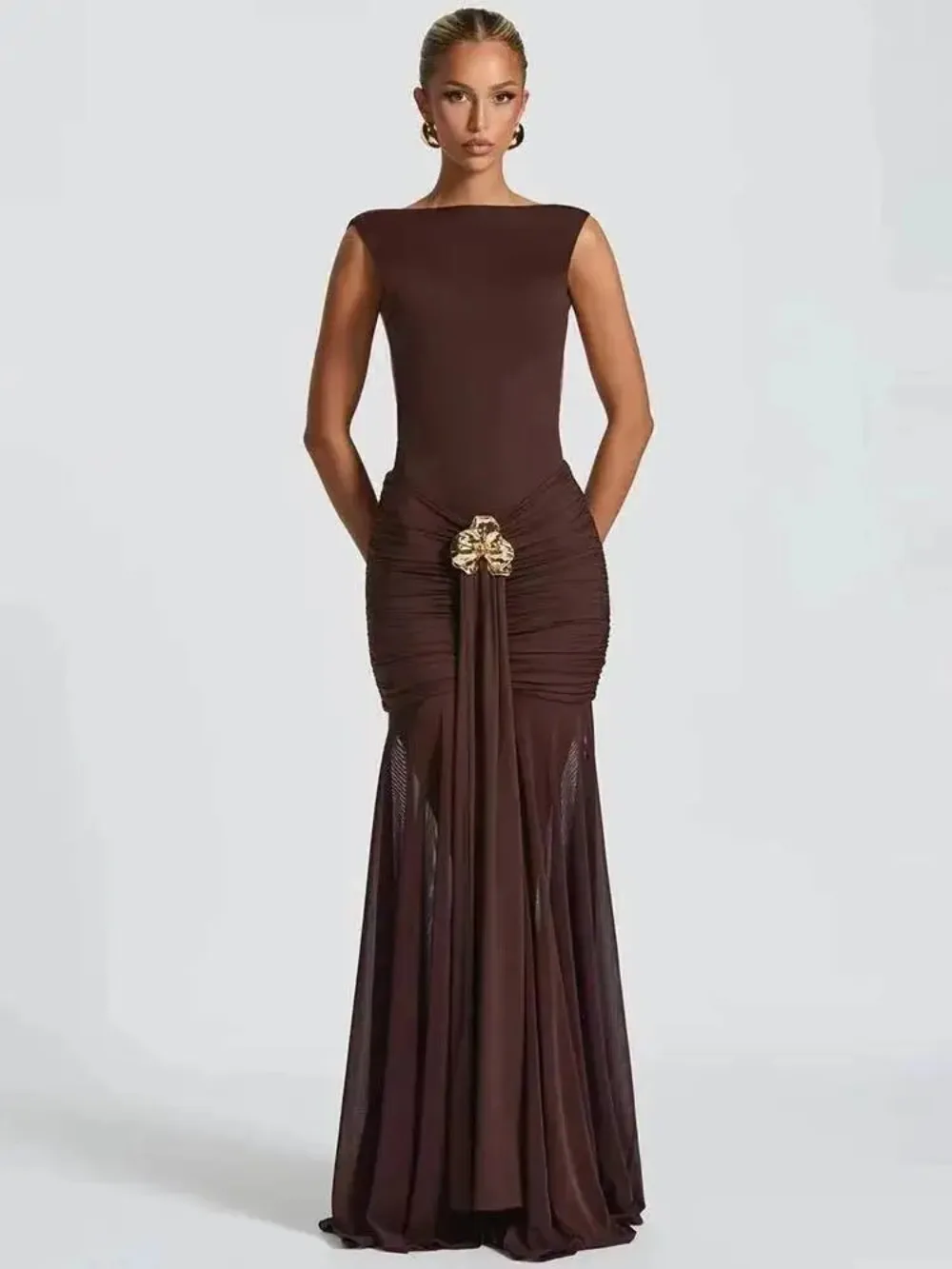 Metal Flower Backless Ruched Sexy Maxi Dress Women Gown Fashion Sleeveless Backless Bodycon Club Party Dress Elegant
Metal Flower Backless Ruched Sexy Maxi Dress Women Gown Fashion Sleeveless Backless Bodycon Club Party Dress Elegant