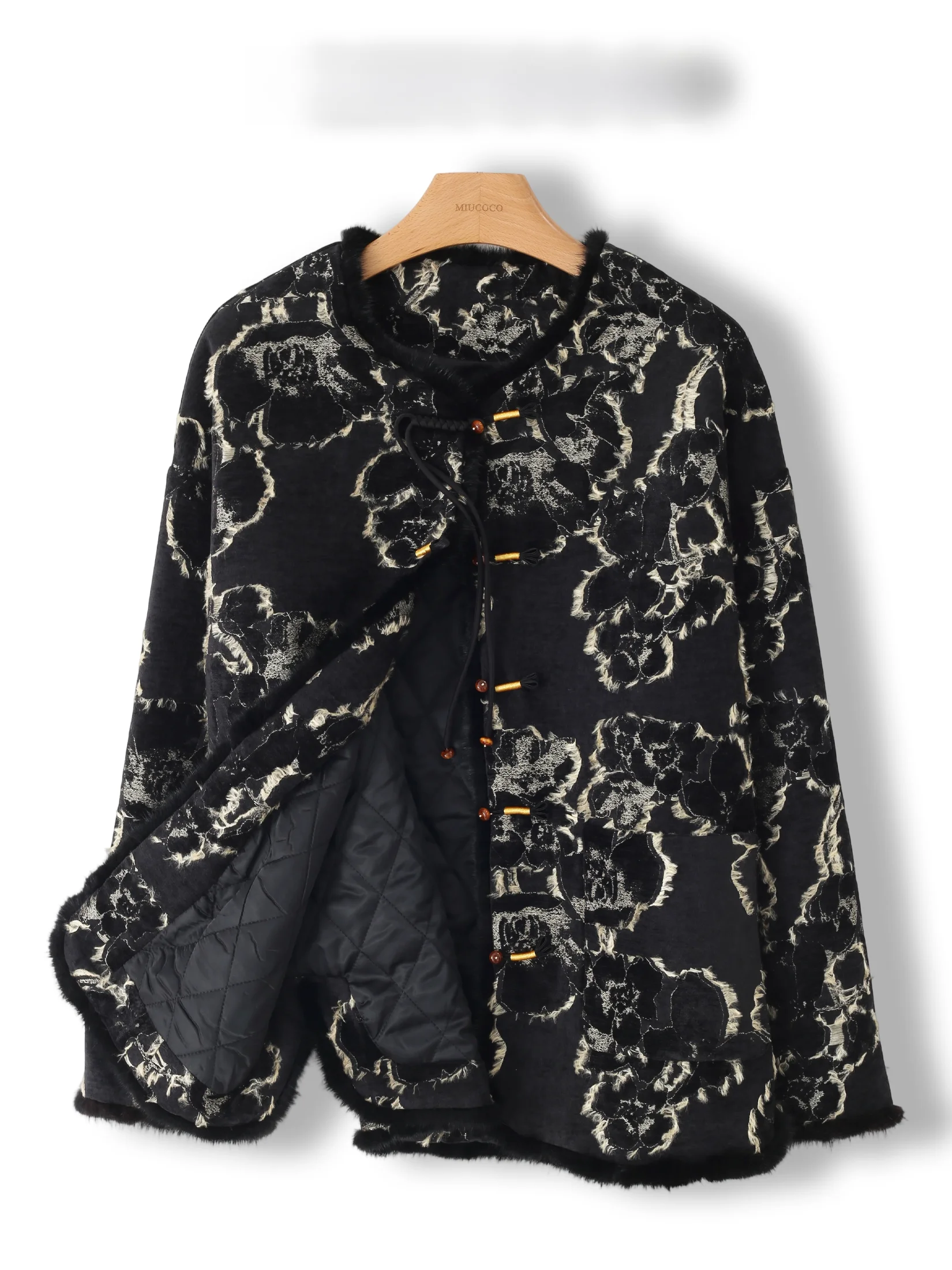 New Chinese Style Floral Print Cotton Jacket Women's Design Sense Embroidered Cotton Coat Black Floral Pattern Thickened Wint...
New Chinese Style Floral Print Cotton Jacket Women's Design Sense Embroidered Cotton Coat Black Floral Pattern Thickened Wint...