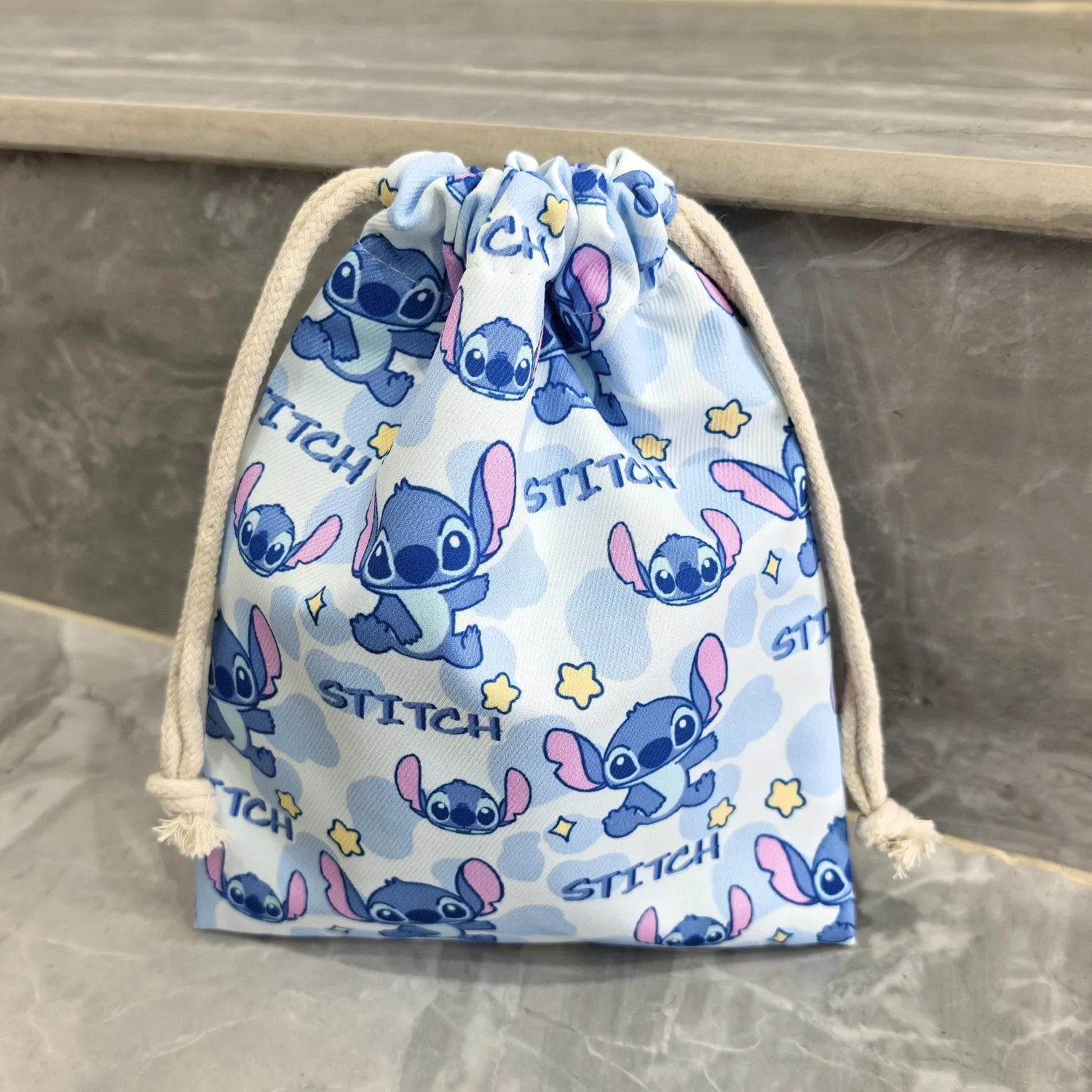 New Cartoon Storage Pouch Cute Drawstring Bag Toiletries & Cosmetics Portable Organizer Pull-String Gift Bag
New Cartoon Storage Pouch Cute Drawstring Bag Toiletries & Cosmetics Portable Organizer Pull-String Gift Bag