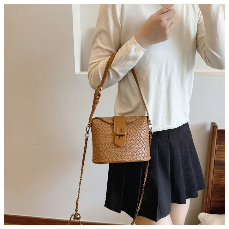 Solid Color French Pleated Crossbody - Vegan Leather Minimalist, Compact for Weekend Adventures & Work Commuting
Solid Color French Pleated Crossbody - Vegan Leather Minimalist, Compact for Weekend Adventures & Work Commuting