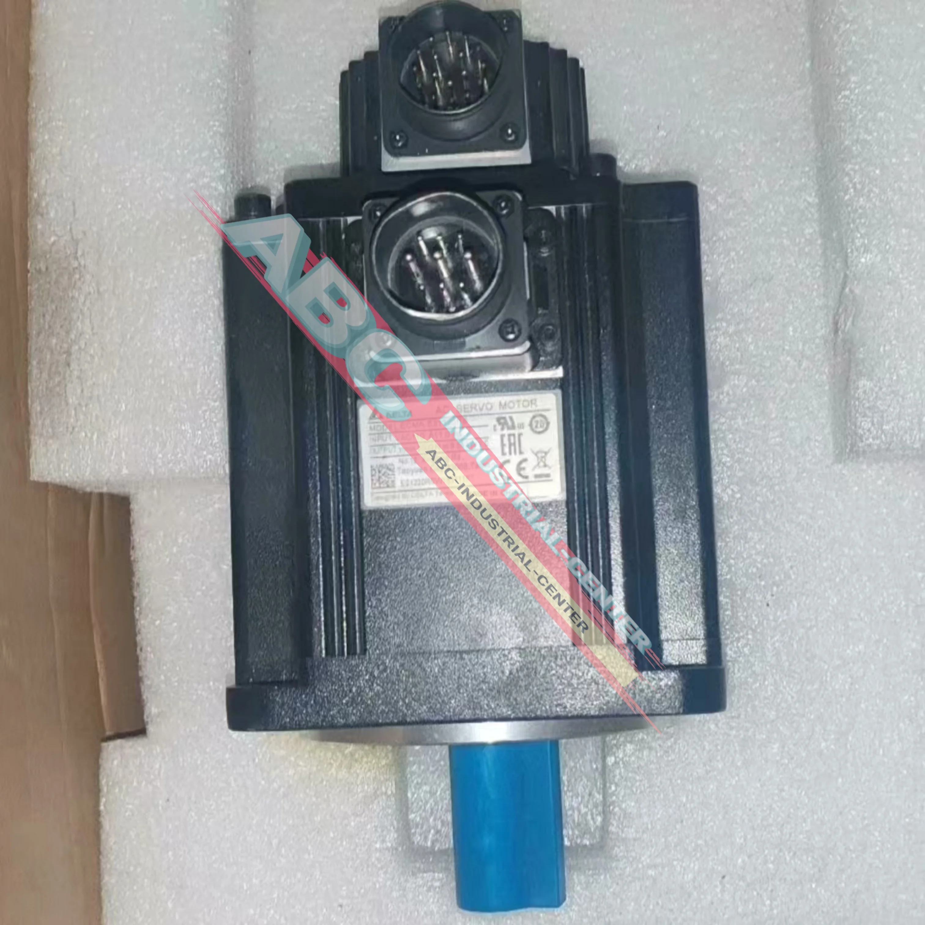 Совершенно новый серводвигатель ECMA-E21320RS.
Совершенно новый серводвигатель ECMA-E21320RS.