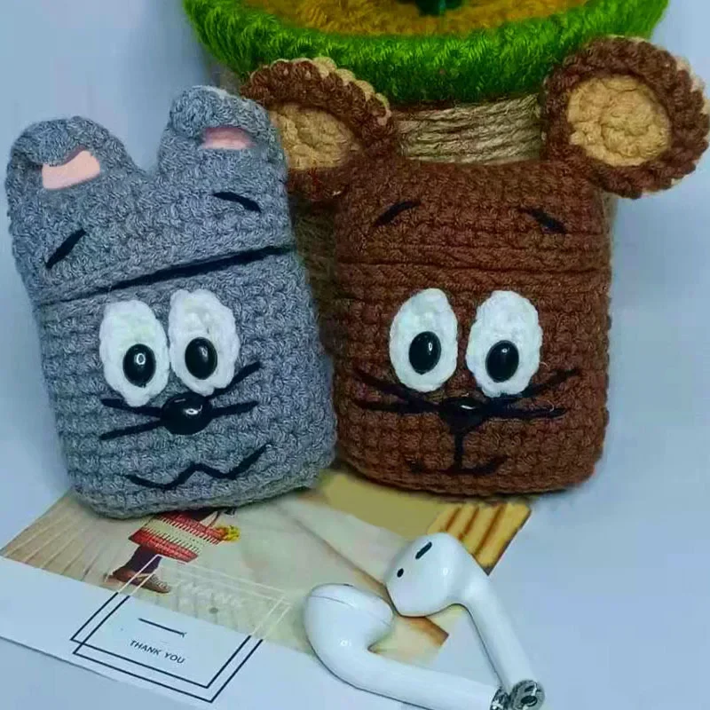 Hand Crochet Earphone Cover Creative DIY Yarn Weave Apple Wireless Bluetooth Earphone Protective Case Earphone Bag
Hand Crochet Earphone Cover Creative DIY Yarn Weave Apple Wireless Bluetooth Earphone Protective Case Earphone Bag