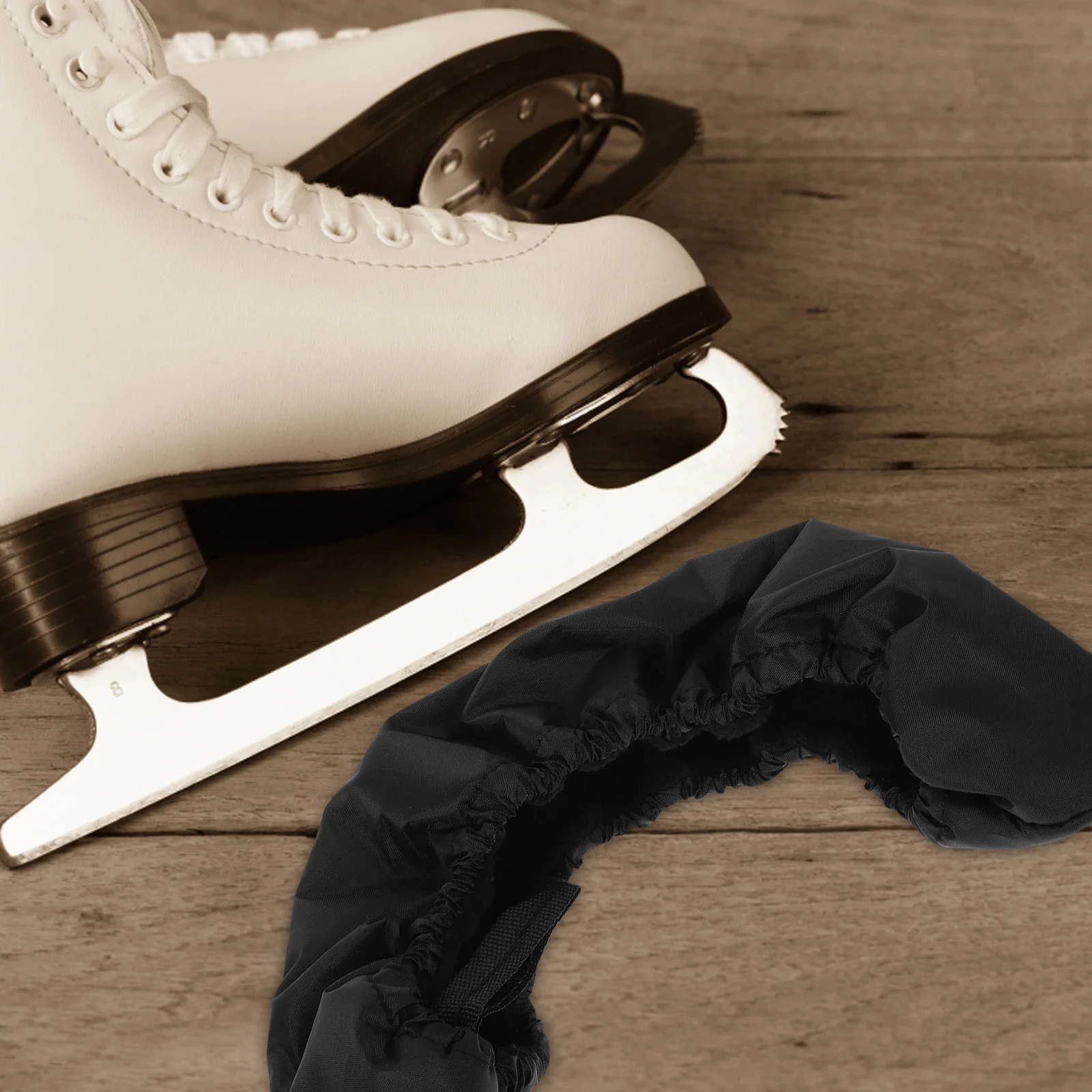 1Pair Ice Skate Guards Soft Adjustable Covers for Figure Hockey Figure Skates Absorbent Blade Protectors Ice Skate Guards
1Pair Ice Skate Guards Soft Adjustable Covers for Figure Hockey Figure Skates Absorbent Blade Protectors Ice Skate Guards