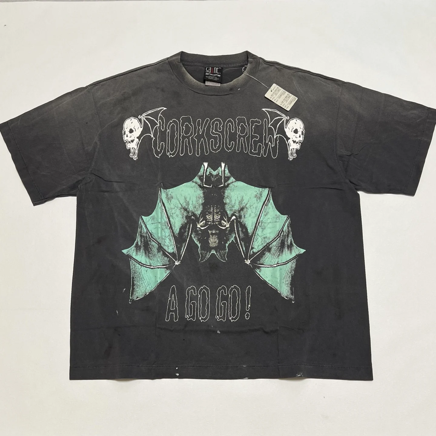 Washed SAINT Bat Skull Print T Shirt Men Women High Quality Oversize Tee Tops T-Shirt
Washed SAINT Bat Skull Print T Shirt Men Women High Quality Oversize Tee Tops T-Shirt