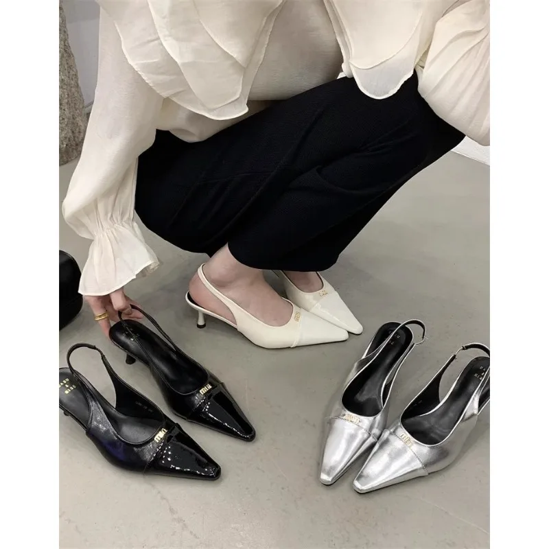 2024 Spring and Autumn New Style Fashionable, Comfortable, Casual and Versatile Shallow Mouth Wear-Resistant Shoes Sandals
2024 Spring and Autumn New Style Fashionable, Comfortable, Casual and Versatile Shallow Mouth Wear-Resistant Shoes Sandals