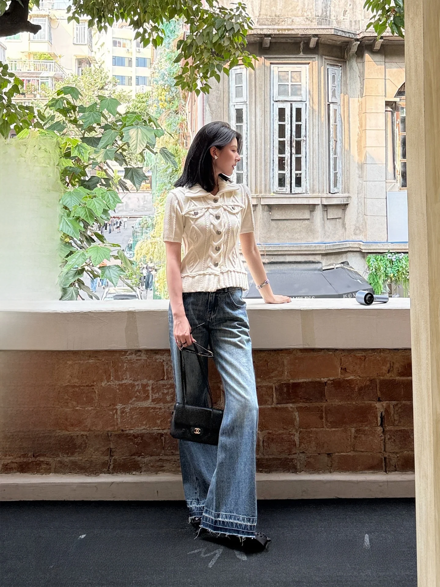 Washing Design Wide Leg Jeans Women's Loose Fit Bootcut Denim Pants Korean Style Natural Waist Cotton Spring Season
Washing Design Wide Leg Jeans Women's Loose Fit Bootcut Denim Pants Korean Style Natural Waist Cotton Spring Season