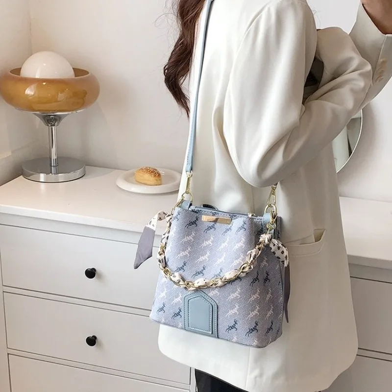 Corporate Influence Crossbody: Persuasive Light Luxury Female Bag for Decision-Making Advantage 2025
Corporate Influence Crossbody: Persuasive Light Luxury Female Bag for Decision-Making Advantage 2025