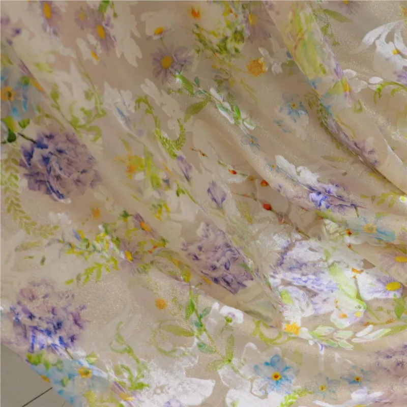 The fabric of cheongsam dress is made silk georgeaded gold-patterned and digitally printed velvet
The fabric of cheongsam dress is made silk georgeaded gold-patterned and digitally printed velvet