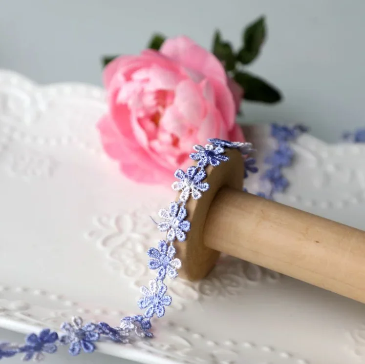 2 Yards Floral Lace Fabirc Ribbon Embroidered Flower Lace Trim DIY Sewing Handmade Decorative Ribbon Polyester Lace Trim 1.3cm
2 Yards Floral Lace Fabirc Ribbon Embroidered Flower Lace Trim DIY Sewing Handmade Decorative Ribbon Polyester Lace Trim 1.3cm