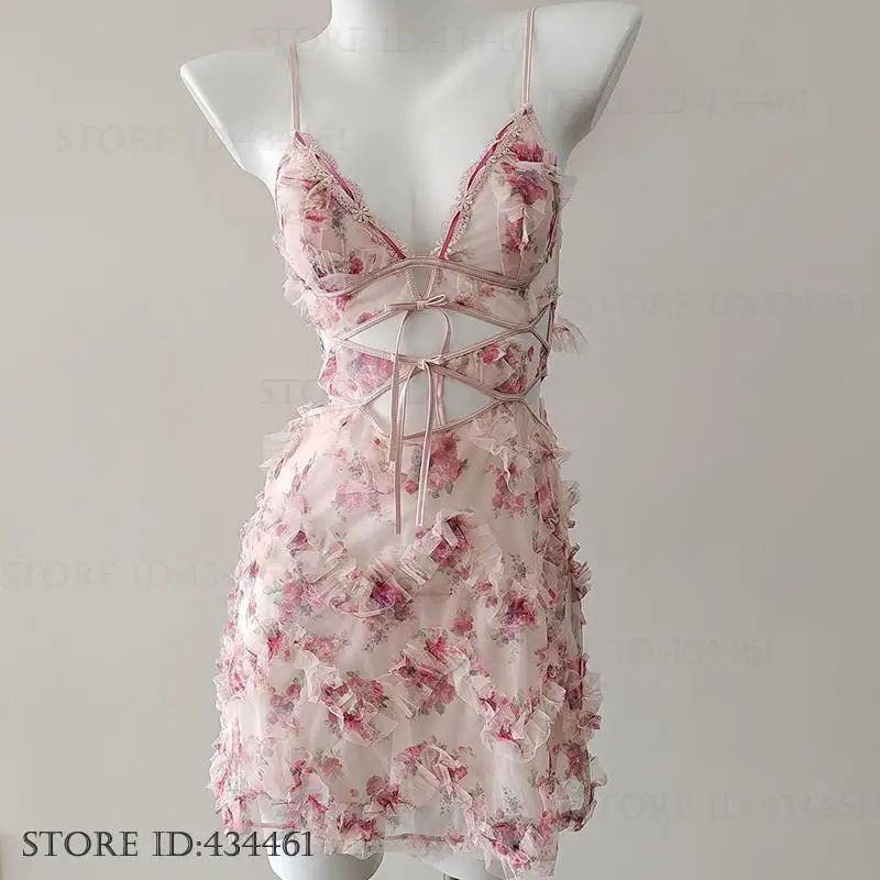 Women Suspender Nightgown Sleepwear Sexy Holow Out Perspective Mesh Nightdress Intimate Lingerie Print Flower Nightwear Homewear
Women Suspender Nightgown Sleepwear Sexy Holow Out Perspective Mesh Nightdress Intimate Lingerie Print Flower Nightwear Homewear
