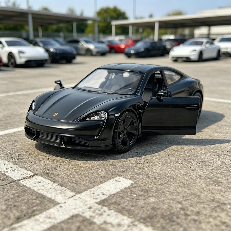 1: 36 simulation Porsche TAYCAN alloy car model with doors that can be opened, static car decoration gift
1: 36 simulation Porsche TAYCAN alloy car model with doors that can be opened, static car decoration gift