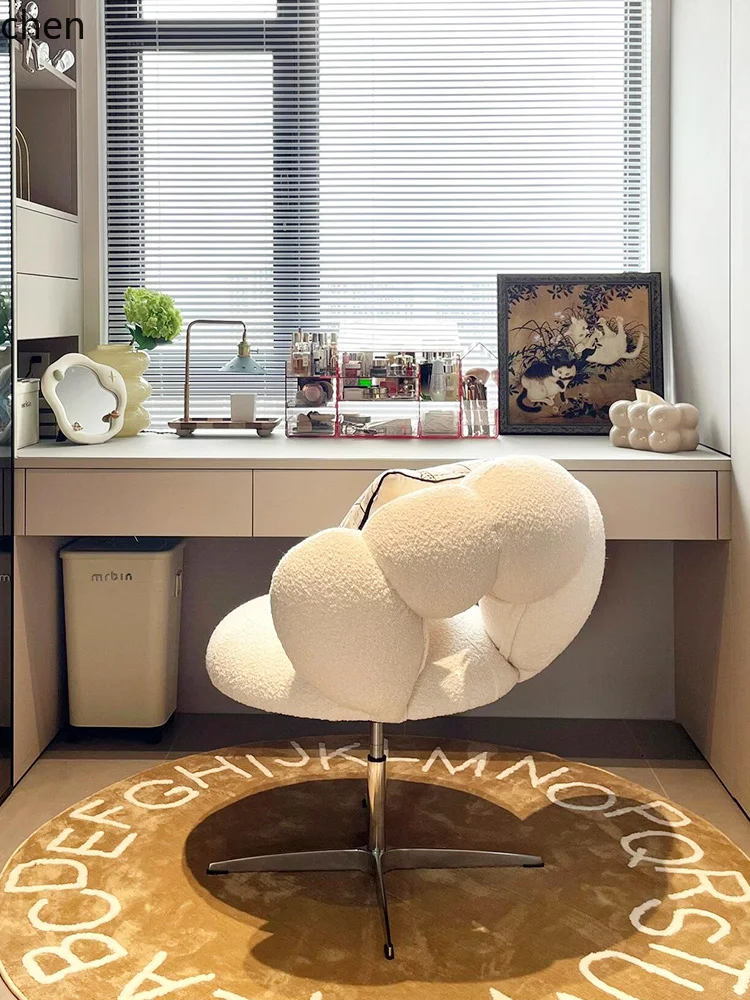 HTT Vanity Stool Cream Style Rotatable Makeup Chair Lamb Wool High-End Bedroom Girl Tanghulu Nail Chair
HTT Vanity Stool Cream Style Rotatable Makeup Chair Lamb Wool High-End Bedroom Girl Tanghulu Nail Chair