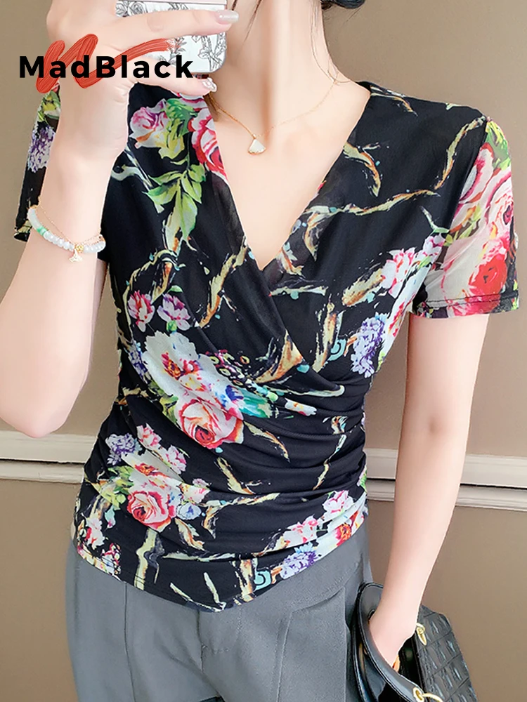 MadBlack-Women's European T-Shirt, Sexy V Neck Floral Print, Retro Folds Short Sleeve Slim S-3XL Mesh Tee, 2025 Summer T53032CC
MadBlack-Women's European T-Shirt, Sexy V Neck Floral Print, Retro Folds Short Sleeve Slim S-3XL Mesh Tee, 2025 Summer T53032CC