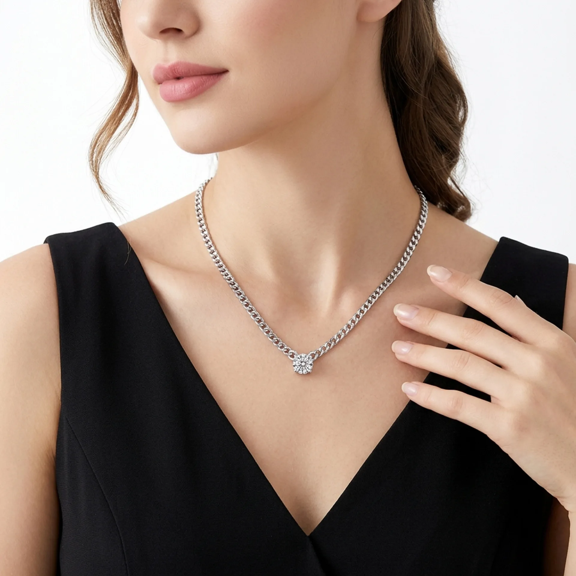 925 sterling silver moissanite Cuban chain simple ins style collarbone chain necklace for men and women Valentine's Day gift, birthday gift, holiday party gift
925 sterling silver moissanite Cuban chain simple ins style collarbone chain necklace for men and women Valentine's Day gift, birthday gift, holiday party gift