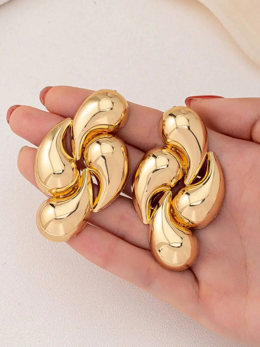 Gold Tone Abstract Sculptural Earrings For Women Statement Fashion Jewelry
Gold Tone Abstract Sculptural Earrings For Women Statement Fashion Jewelry