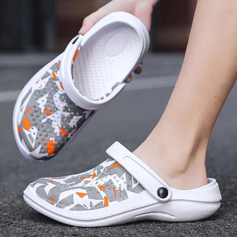Original Summer Men's Sandals Lightweight EVA Casual Clogs Men Garden Shoes 2023 New Outdoor Beach Hole Shoes Man Flat Slippers
Original Summer Men's Sandals Lightweight EVA Casual Clogs Men Garden Shoes 2023 New Outdoor Beach Hole Shoes Man Flat Slippers