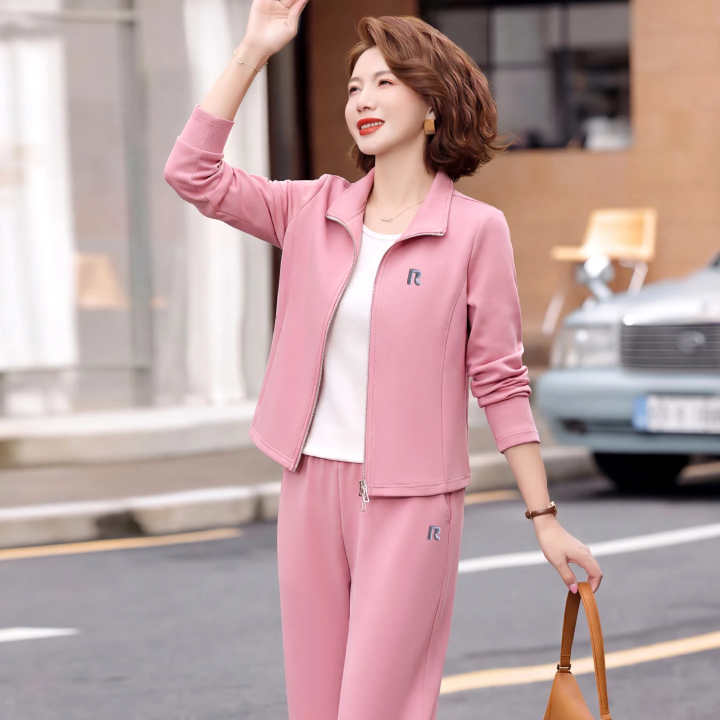 Casual Spor Two-Piece Set for Women over 40 Spring Faionable Breathable Polyester Blend Zipper Closure Straight Hemline
Casual Spor Two-Piece Set for Women over 40 Spring Faionable Breathable Polyester Blend Zipper Closure Straight Hemline