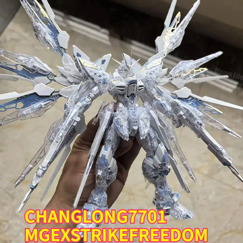 CHANGLONG 7701 MGEX 1/100 Zgmf-X20a Strike Freedom Twilight Clear Coating Assembly Model Anime Action Figure Robot Plastic Model
CHANGLONG 7701 MGEX 1/100 Zgmf-X20a Strike Freedom Twilight Clear Coating Assembly Model Anime Action Figure Robot Plastic Model