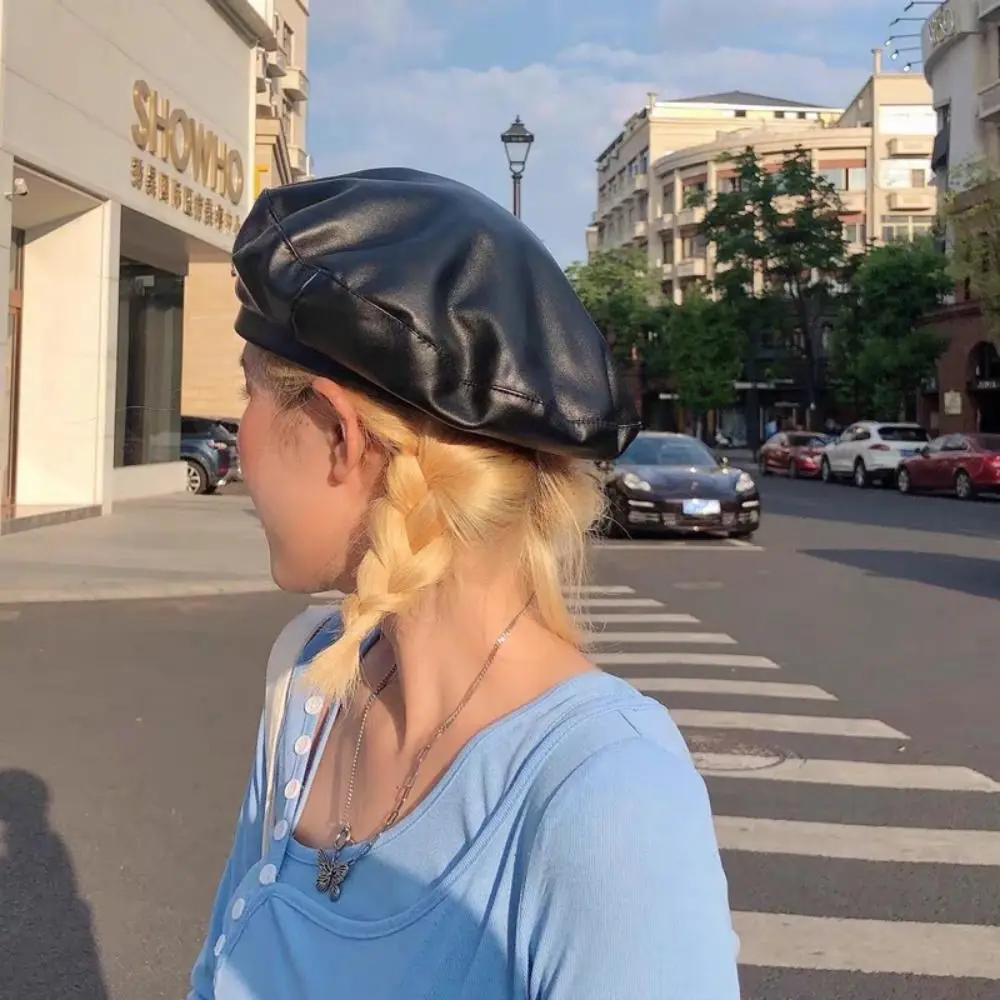 Casual Solid Color PU Beret Y2K British Style Painter Hat Korean Retro Newsboy Cap Ladies
Casual Solid Color PU Beret Y2K British Style Painter Hat Korean Retro Newsboy Cap Ladies