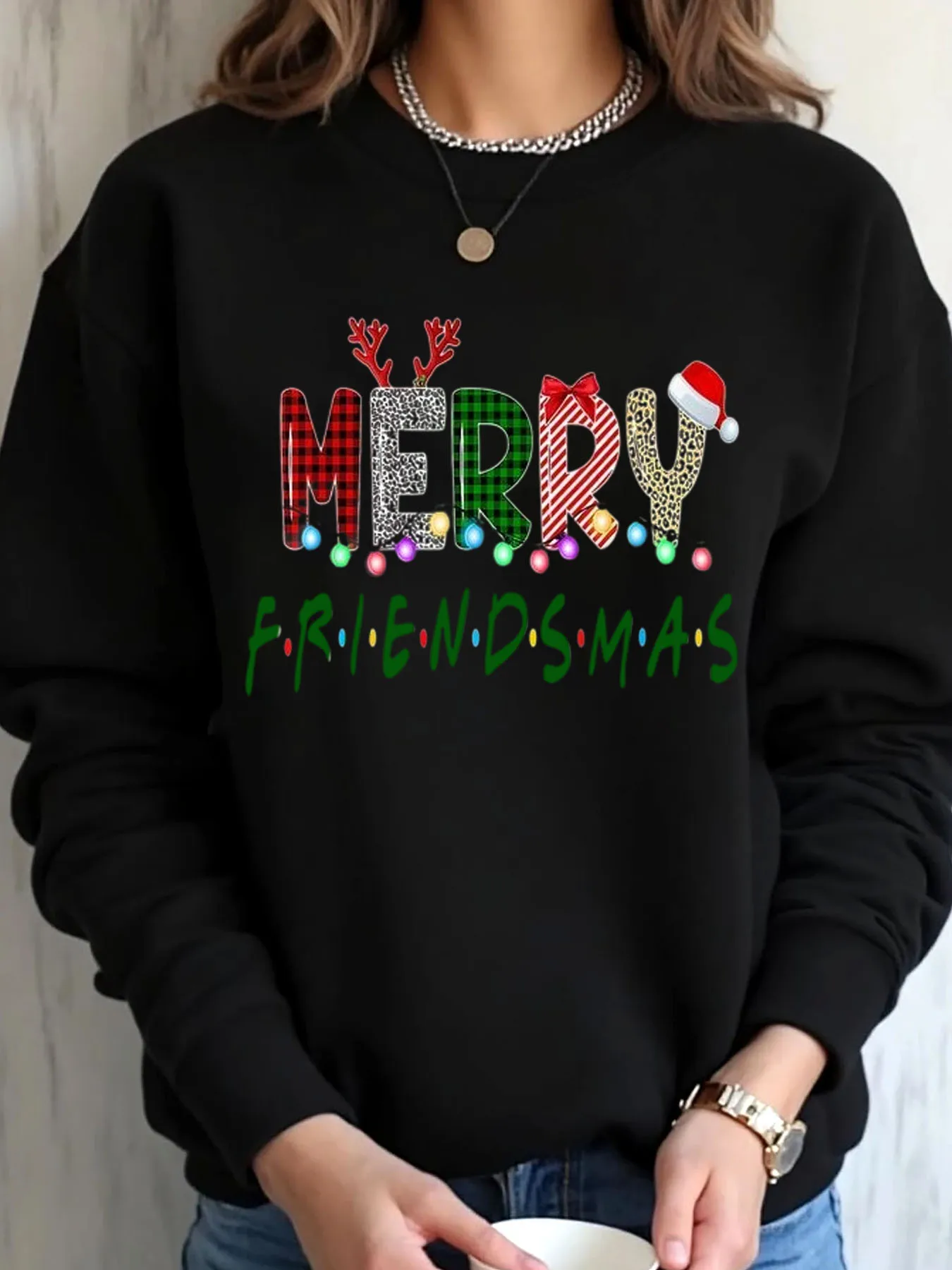 Женская толстовка большого размера с рождественским принтом Merry Friendsmas, уличная одежда
Женская толстовка большого размера с рождественским принтом Merry Friendsmas, уличная одежда