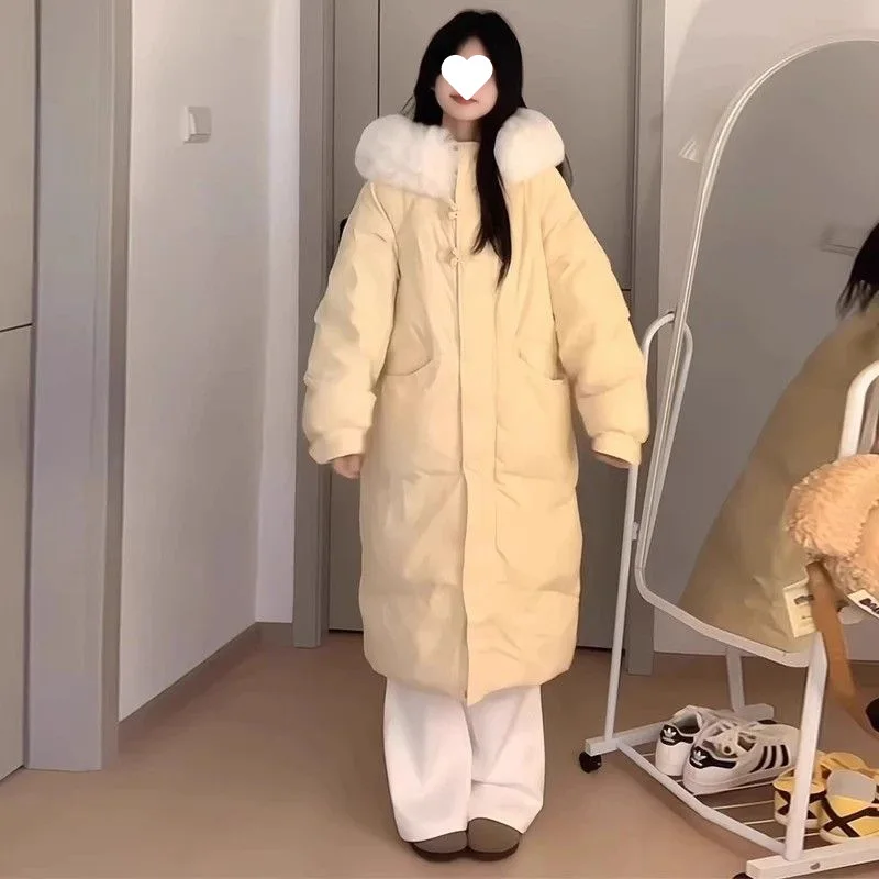 2025 New Autumn Winter Korean Style Niche Hooded Design Mid-Length Over-The-Knee Large Fur Collar Cotton Coat For Women
2025 New Autumn Winter Korean Style Niche Hooded Design Mid-Length Over-The-Knee Large Fur Collar Cotton Coat For Women