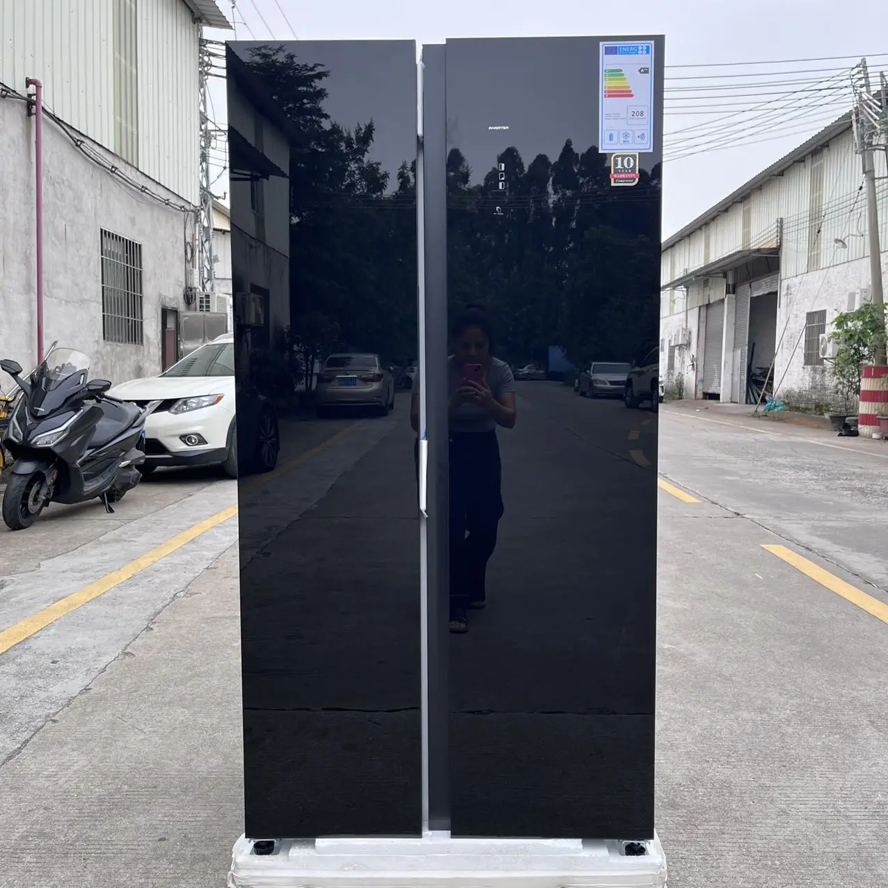 690L Double Door Side By Side Black Refrigerator Tempered Glass Door Inverter Fridge Freezer for Household Kitchen Smart
690L Double Door Side By Side Black Refrigerator Tempered Glass Door Inverter Fridge Freezer for Household Kitchen Smart