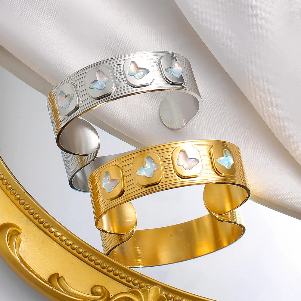 Fashion Butterfly Open Stainless Steel Gold Color Non Fading Bracelet Light Luxury Wide Face
Fashion Butterfly Open Stainless Steel Gold Color Non Fading Bracelet Light Luxury Wide Face
