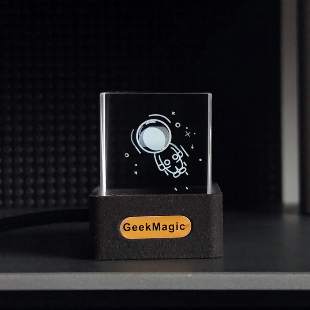 Голографический настольный смарт-дисплей Crystal Cube для фотографий с функцией метеостанции, цифровыми часами и GIF-анимациями, украшение для рабочего стола
Голографический настольный смарт-дисплей Crystal Cube для фотографий с функцией метеостанции, цифровыми часами и GIF-анимациями, украшение для рабочего стола