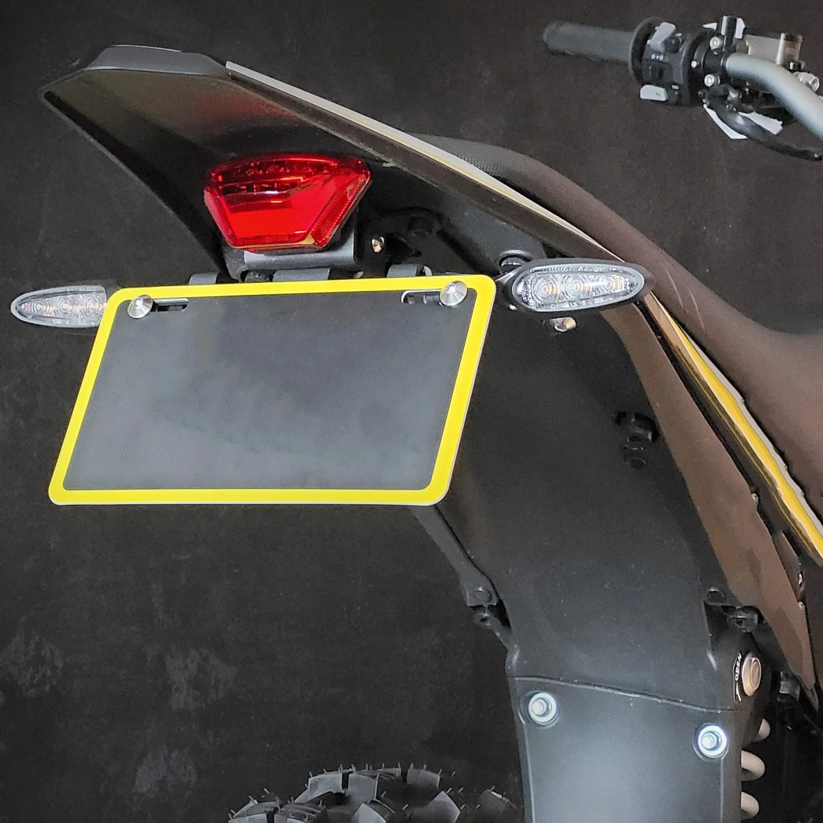 2022-2025 Ultra bee ModificatiTail Light Kit Brake Lights Turn Signal Tail Lights Warning Lights Legal Rear Tail Light Assembly
2022-2025 Ultra bee ModificatiTail Light Kit Brake Lights Turn Signal Tail Lights Warning Lights Legal Rear Tail Light Assembly