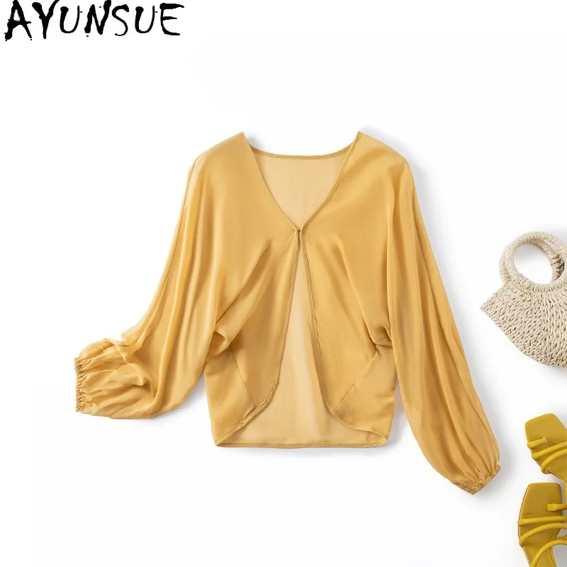 AYUNSUE 100% Silk Sunscreen Clothes for Woman Casual Solid Color Summer Top New Arrival Thin Cardigan Woman Clothes Ropa Mujer
AYUNSUE 100% Silk Sunscreen Clothes for Woman Casual Solid Color Summer Top New Arrival Thin Cardigan Woman Clothes Ropa Mujer