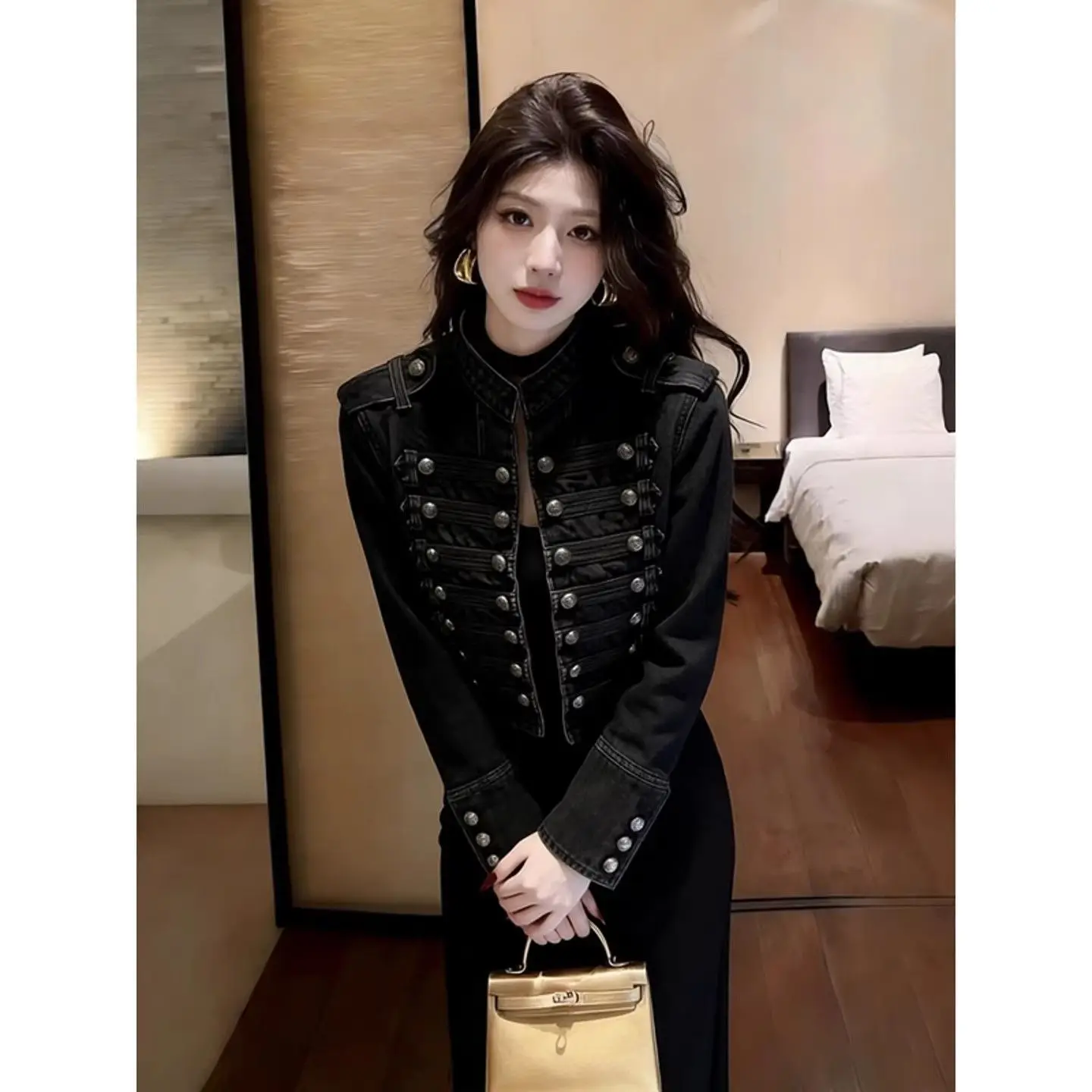 Spring Autumn Bomber Jacket Goth Punk Denim Jacket Women Metal Button Luxury High Quality Denim Coat Crop Top Streetwear Clothes
Spring Autumn Bomber Jacket Goth Punk Denim Jacket Women Metal Button Luxury High Quality Denim Coat Crop Top Streetwear Clothes