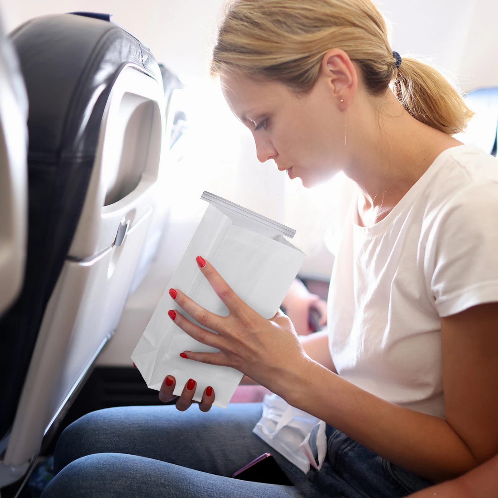 25Pcs Lightweight Disposable Travel Vomit Bags Eco-Friendly Emesis Bags For Car Sick Passengers
25Pcs Lightweight Disposable Travel Vomit Bags Eco-Friendly Emesis Bags For Car Sick Passengers