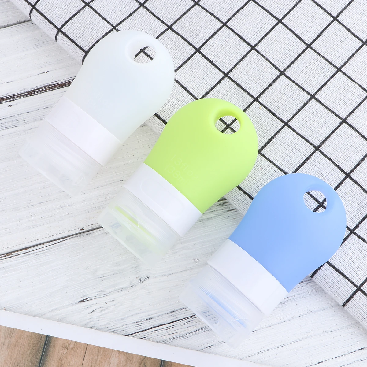 3 Pcs Silica Gel Bottle Travel Refillable Liquid Automatic Container Empty Silicone Lotion
3 Pcs Silica Gel Bottle Travel Refillable Liquid Automatic Container Empty Silicone Lotion