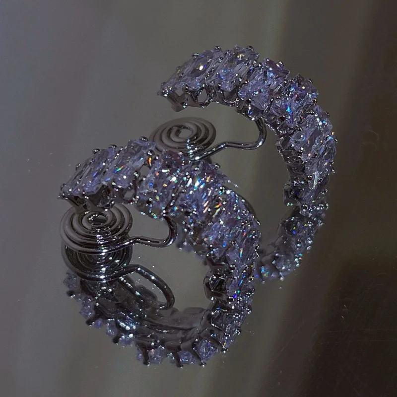Fashion Fine Sparkle Zircon C Shape Ear Cuff Metal Clip Earrings For Women Without Piercing Cartilage Ear Clip Wedding Jewelry
Fashion Fine Sparkle Zircon C Shape Ear Cuff Metal Clip Earrings For Women Without Piercing Cartilage Ear Clip Wedding Jewelry