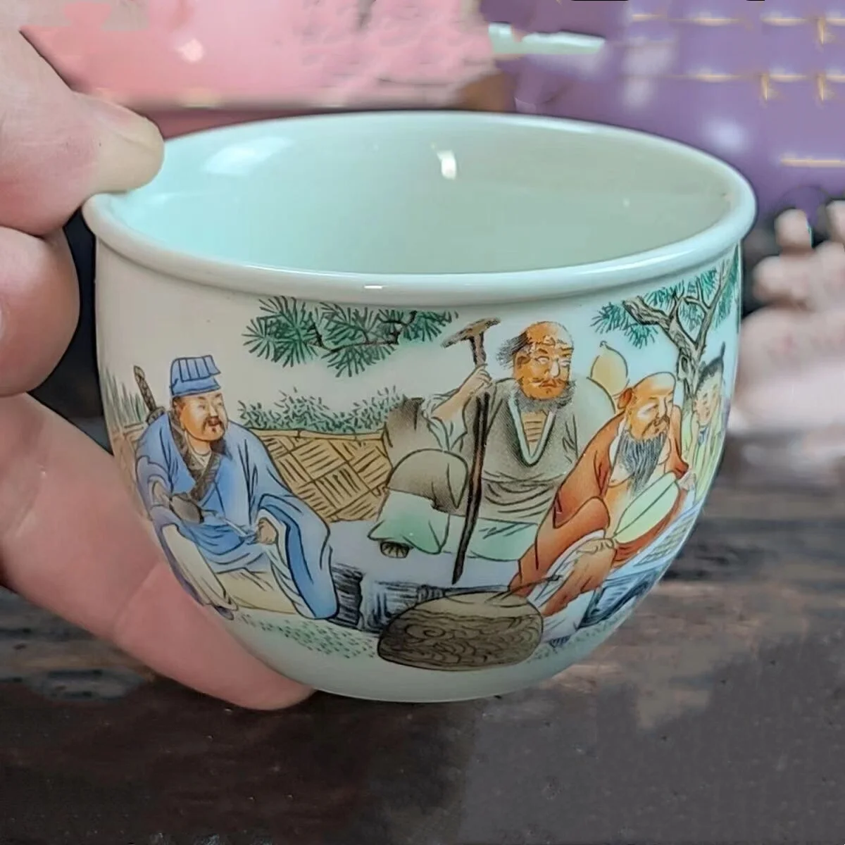 chinese jingdezhen porcelain enamel color tea cup
chinese jingdezhen porcelain enamel color tea cup