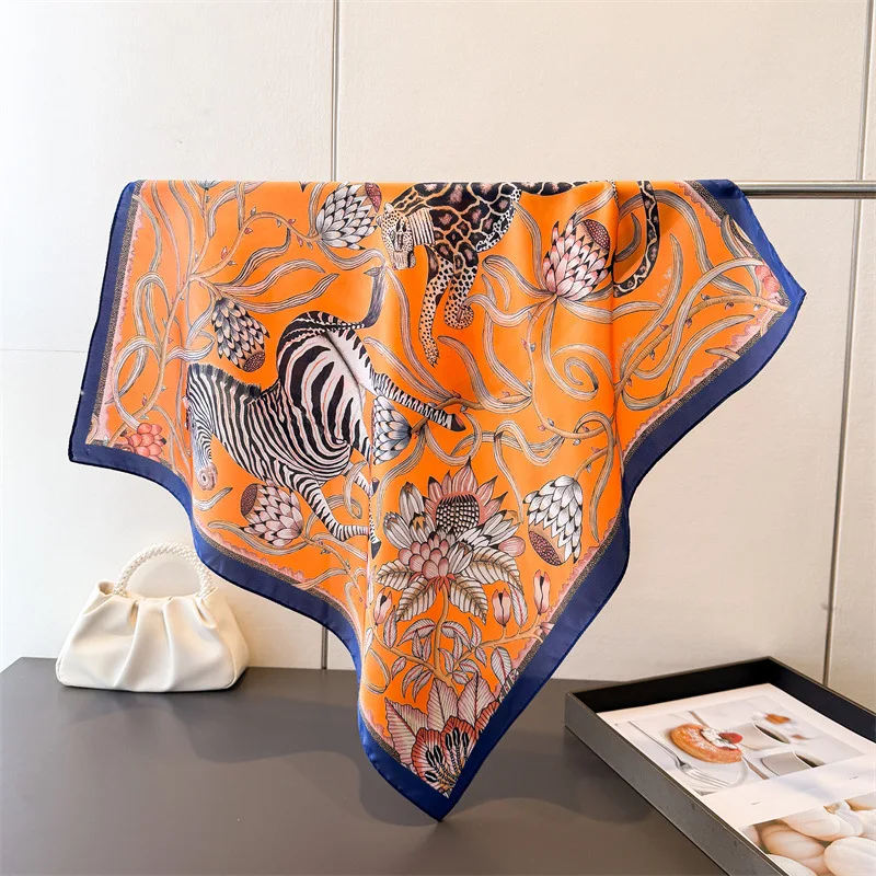 Новый модный шелковый квадратный платок с животным принтом 2026 года, женская универсальная шаль, высококачественный шейный платок, маленькие квадратные шарфы, женский головной платок
Новый модный шелковый квадратный платок с животным принтом 2026 года, женская универсальная шаль, высококачественный шейный платок, маленькие квадратные шарфы, женский головной платок