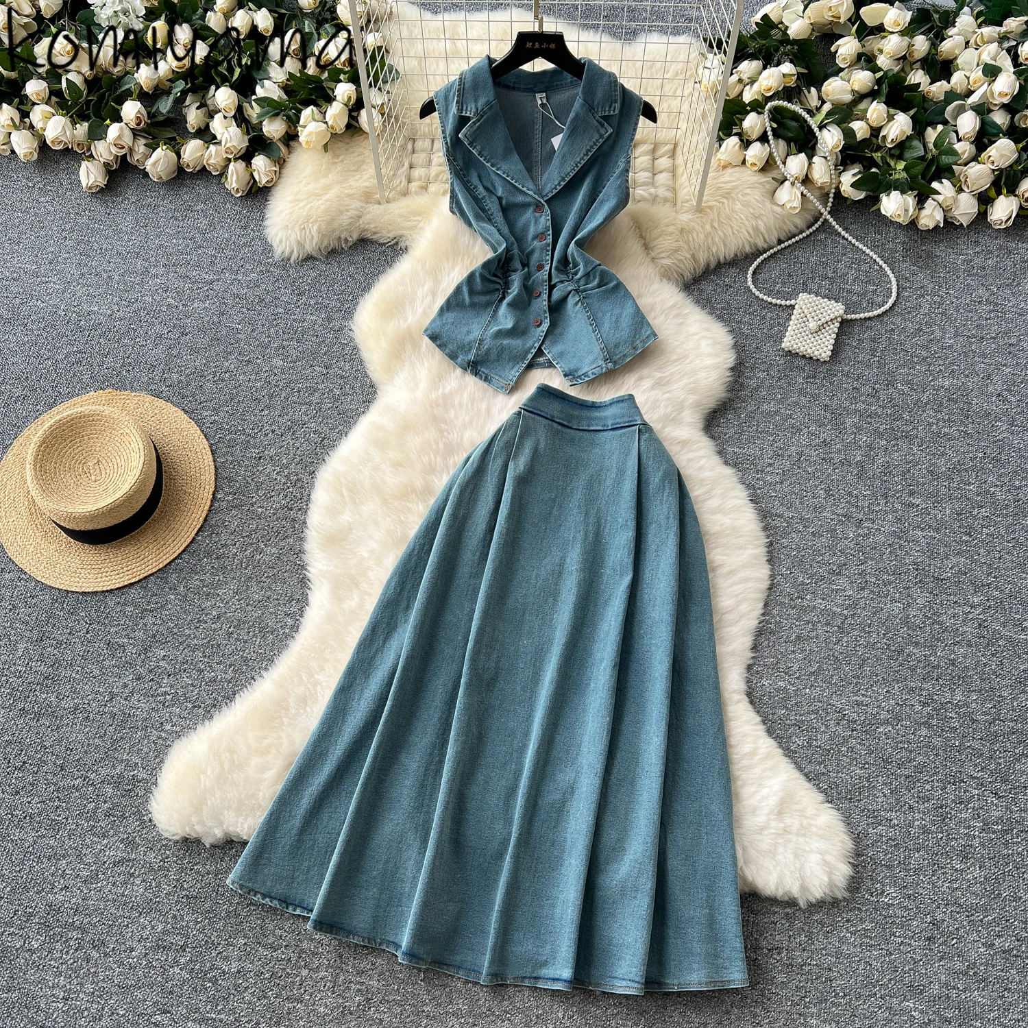Denim 2 Piece Sets Woman Turn Down Collar Sleeveless Single Breasted Tops High Waist Pleated Skirt Summer 2025 Sweet Suit
Denim 2 Piece Sets Woman Turn Down Collar Sleeveless Single Breasted Tops High Waist Pleated Skirt Summer 2025 Sweet Suit