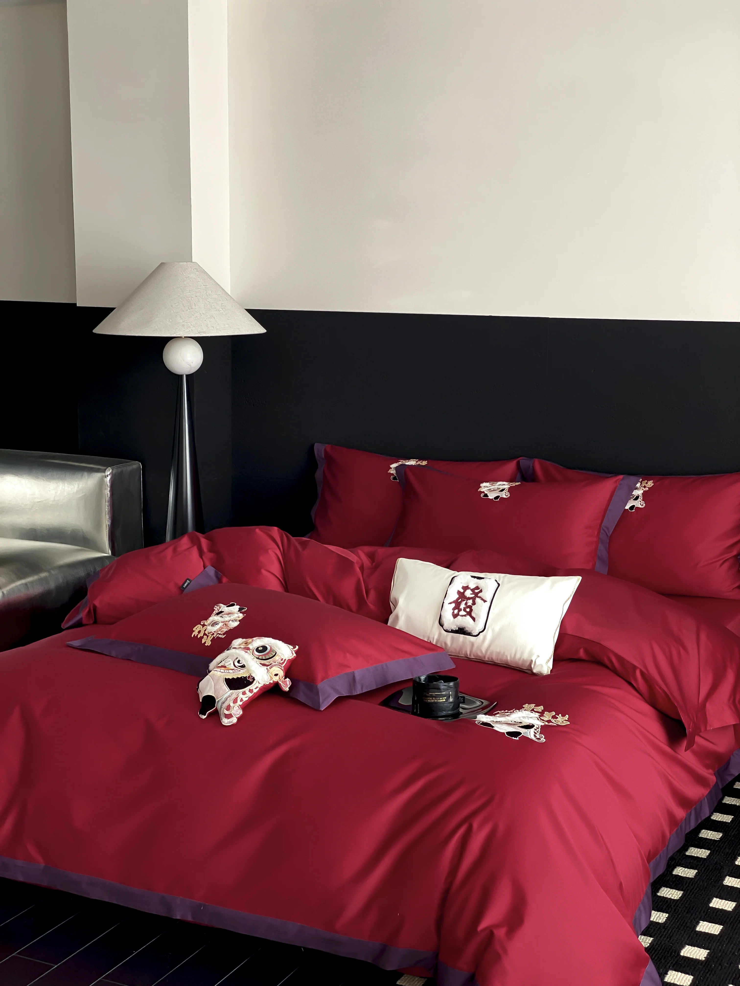 100% Cotton Chinese Style Lion Dance Bedding Set Luxury Red New Year Lucky Fortune Duvet Cover King Queen Size 4Pcs
100% Cotton Chinese Style Lion Dance Bedding Set Luxury Red New Year Lucky Fortune Duvet Cover King Queen Size 4Pcs