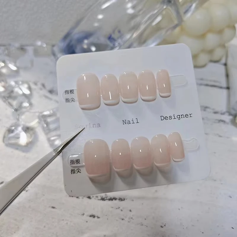 Minimalist white French custom press-on nails, charming reusable nails, high-quality false nails, hand-painted false nails
Minimalist white French custom press-on nails, charming reusable nails, high-quality false nails, hand-painted false nails
