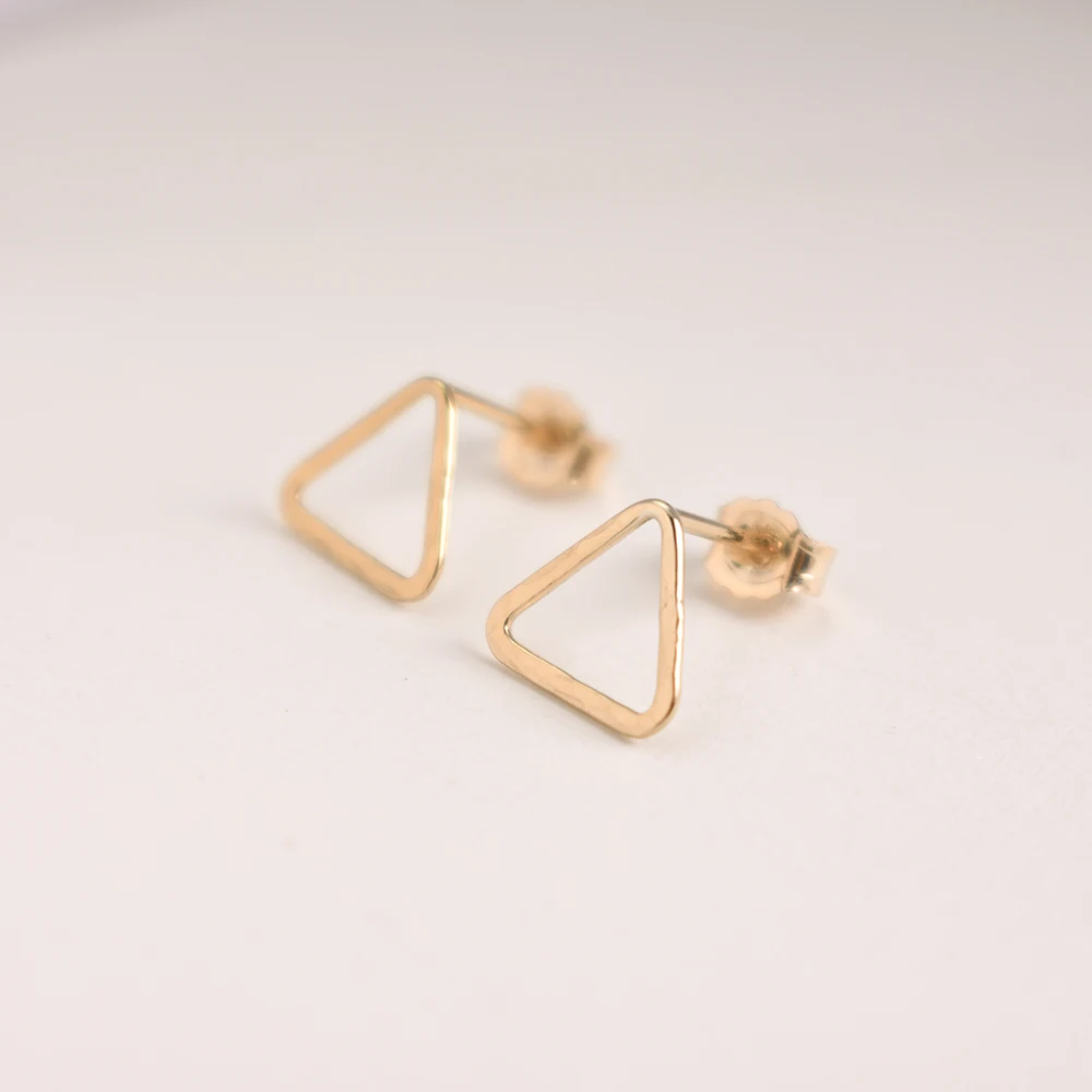 Earrings 14K Gold Filled Studs Handmade Hammered Triangle Simple Jewelry for Women Party Birthday Daily Gifts
Earrings 14K Gold Filled Studs Handmade Hammered Triangle Simple Jewelry for Women Party Birthday Daily Gifts