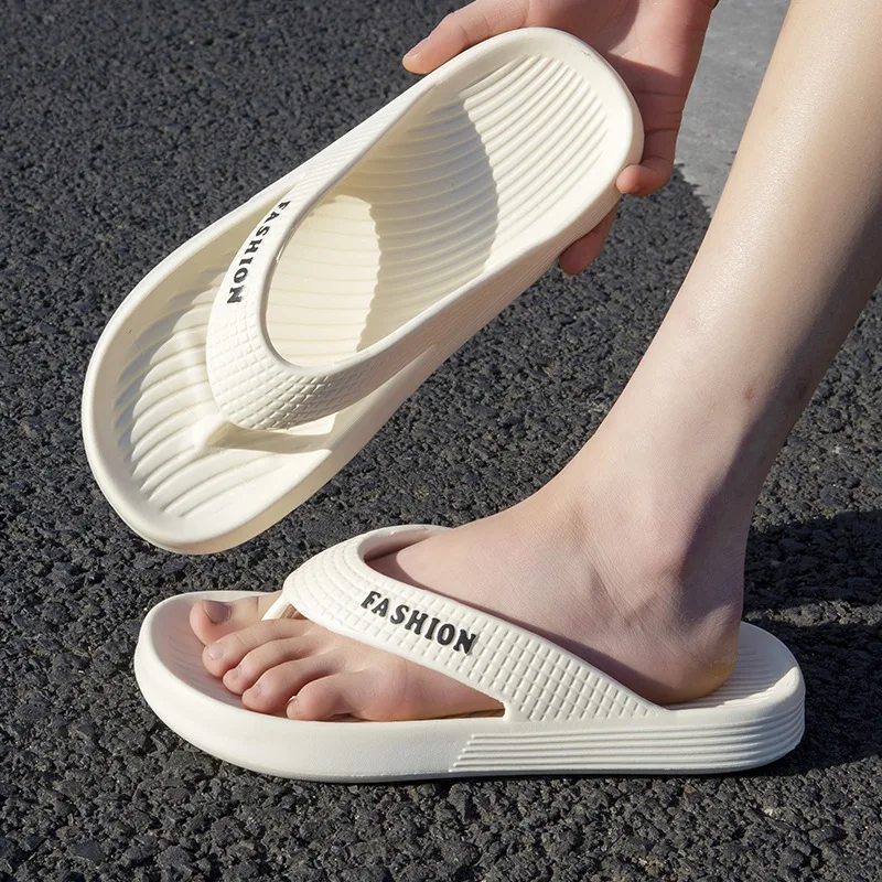 Couple Style Spring and Summer Eva Soft Thick-Soled Casual Comfortable Color-Blocking Fashion Flip-Flops for Home Bathroom
Couple Style Spring and Summer Eva Soft Thick-Soled Casual Comfortable Color-Blocking Fashion Flip-Flops for Home Bathroom