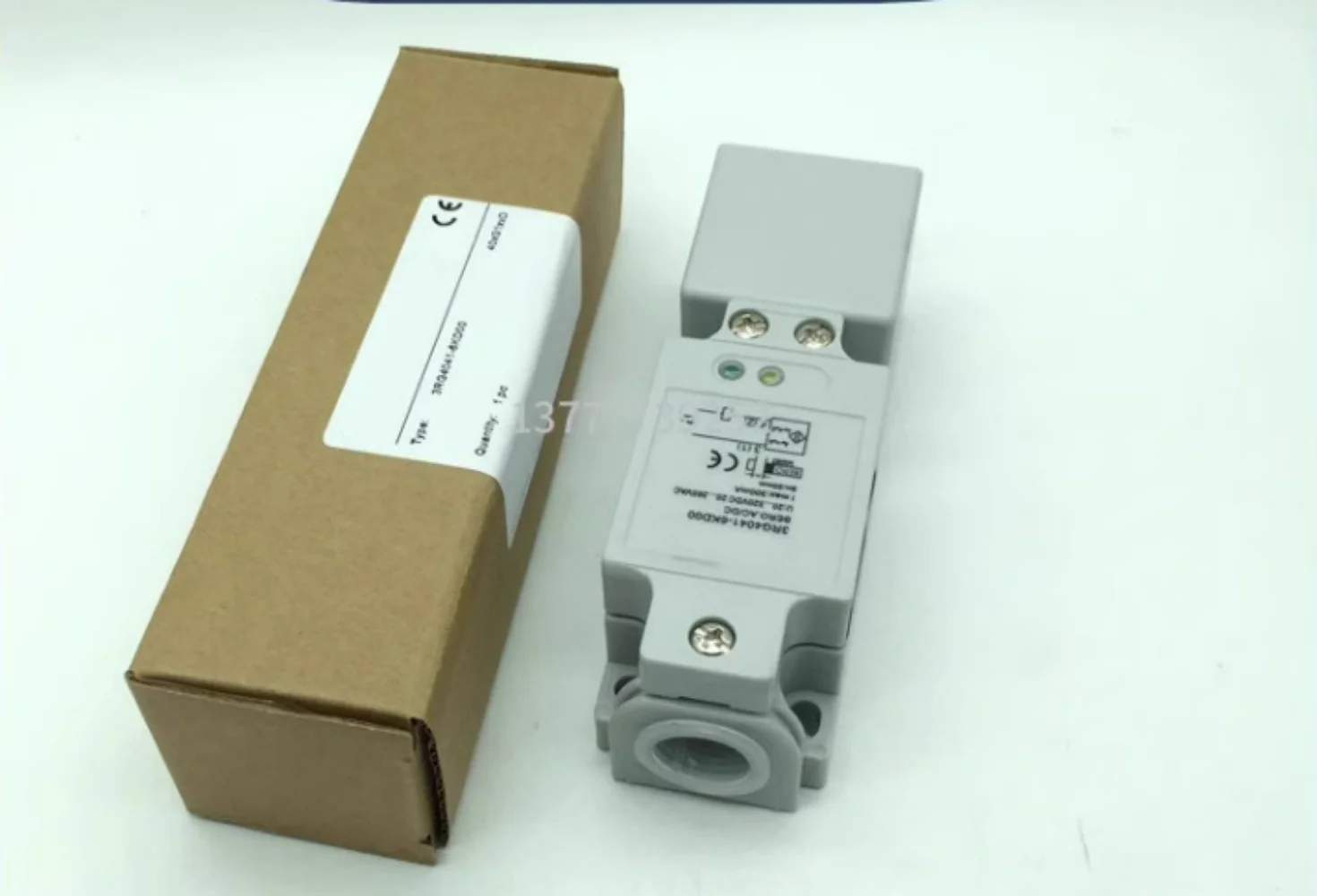 Бесконтактный переключатель 3RG4041-6KD00/6JB00 3RG4031-6AD00-PF 3RG4031-6JB00/6AD00
Бесконтактный переключатель 3RG4041-6KD00/6JB00 3RG4031-6AD00-PF 3RG4031-6JB00/6AD00