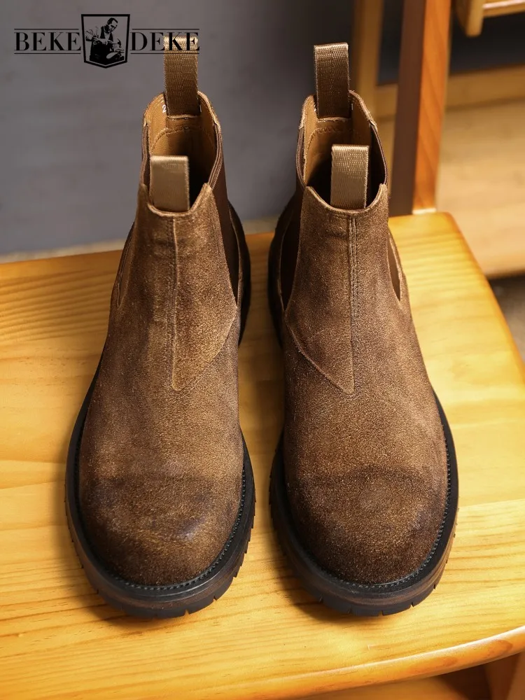 Винтажные мужские ботинки челси из коровьей замши ручной работы на толстой платформе, высокие, до щиколотки, для бизнеса и работы, в стиле мото-байкер.
Винтажные мужские ботинки челси из коровьей замши ручной работы на толстой платформе, высокие, до щиколотки, для бизнеса и работы, в стиле мото-байкер.