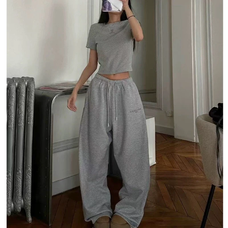 American Style Grey Casual Loose Wide Leg Pants Draping Straight Leg Street Dance Pants High Waist Long Cotton Blend Trousers
American Style Grey Casual Loose Wide Leg Pants Draping Straight Leg Street Dance Pants High Waist Long Cotton Blend Trousers